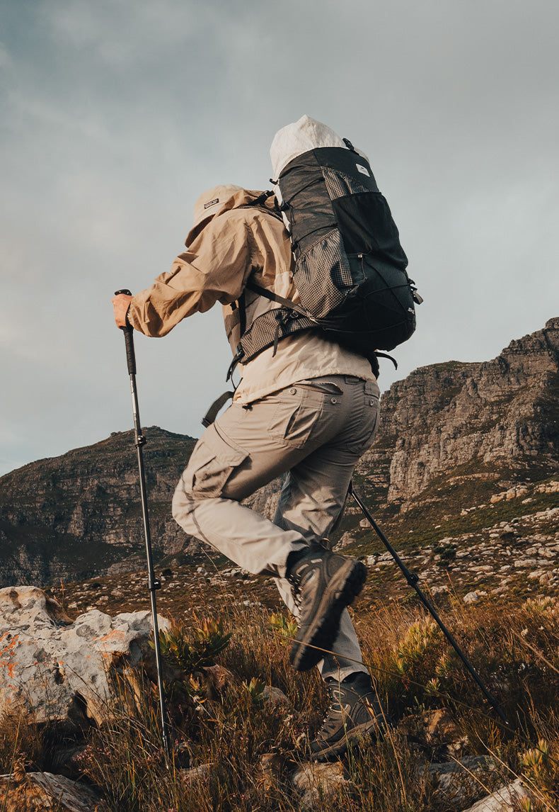 【新品訂購】ST07加長款輕量碳纖維五節行山杖｜NH18D010-Z