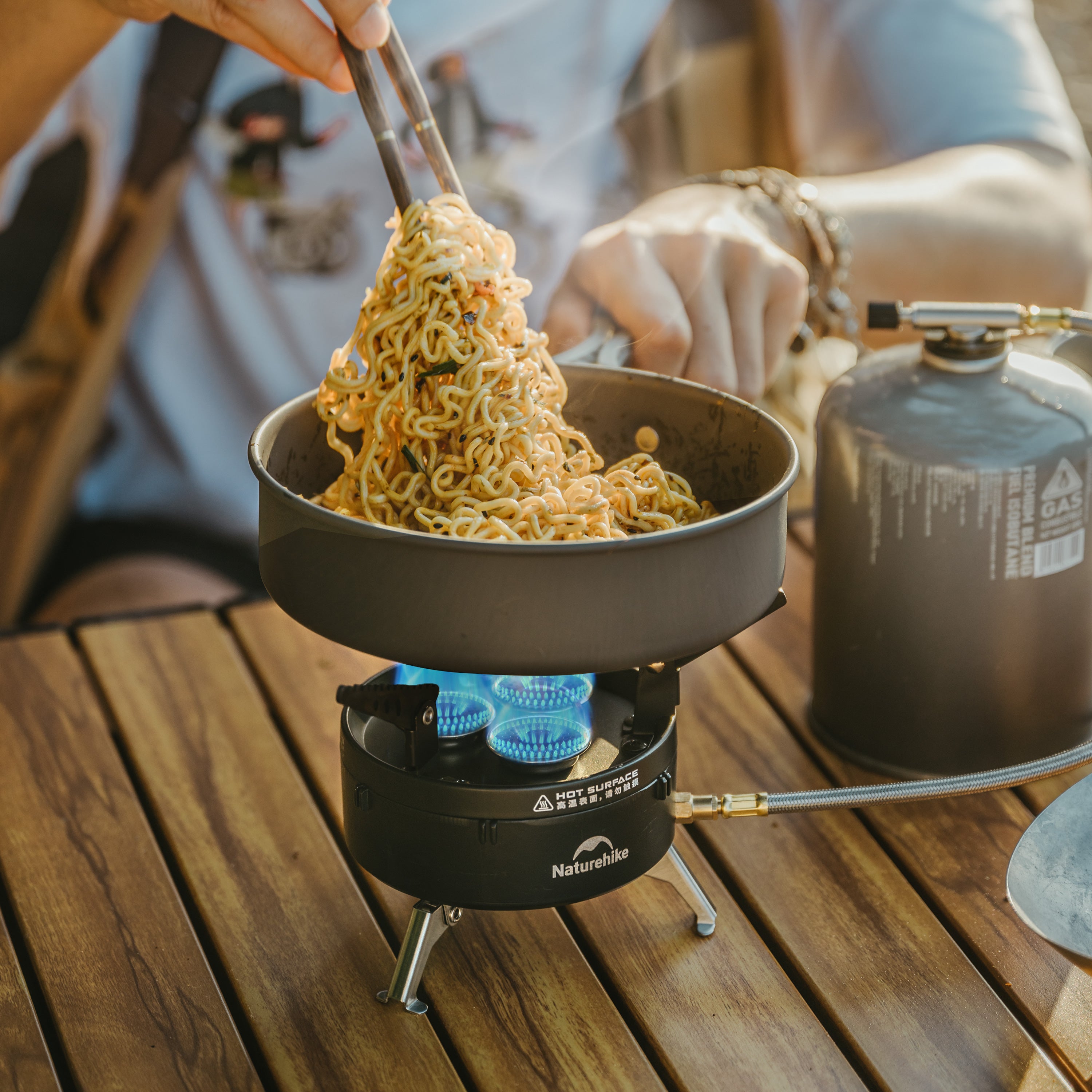 【新品訂購】戶外大功率三頭爐 | 猛火速烹 | 小巧便攜 CNK2450CF019